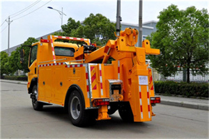 依安高速路拖车费