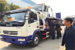 依安汽车道路救援拖车价格